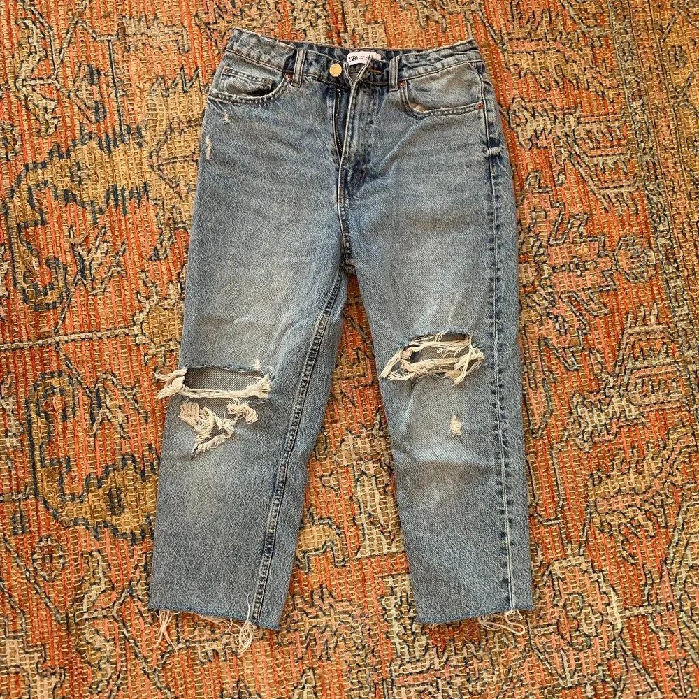 Zara RIPPED MOM FIT JEANS Z1975 - Picture 4 of 5